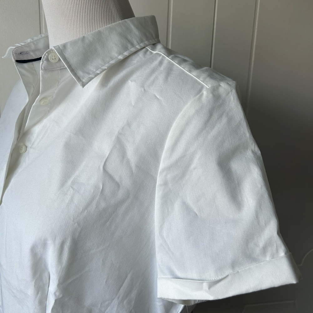 Covington Classic White Short Sleeve Button Down Shirt - Picture 2 of 8